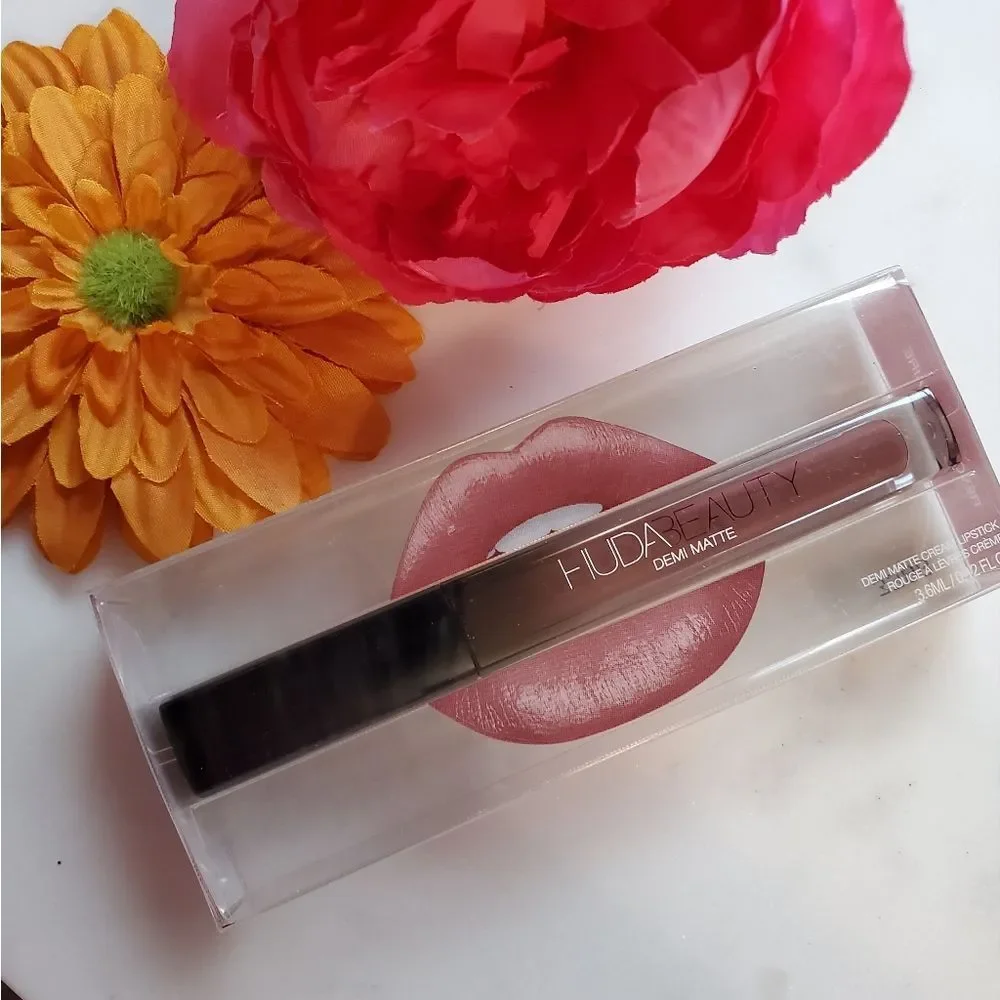 Huda Beauty Original Demi Matte Liquid Lipstick Catwalk Killa